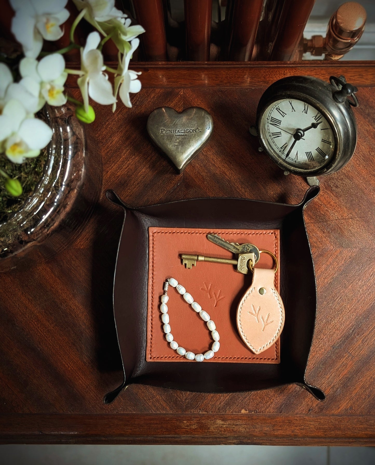 Valet Tray (Contrast)