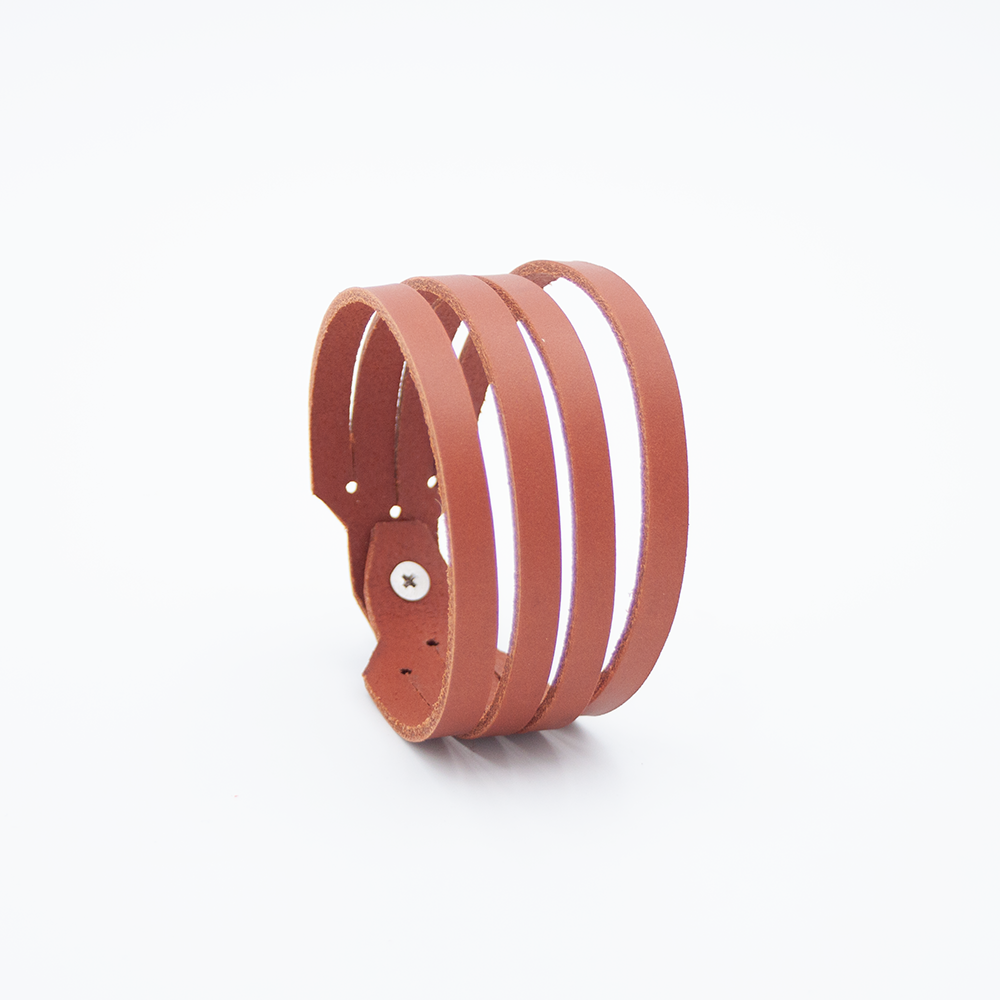 Hassleback bracelet