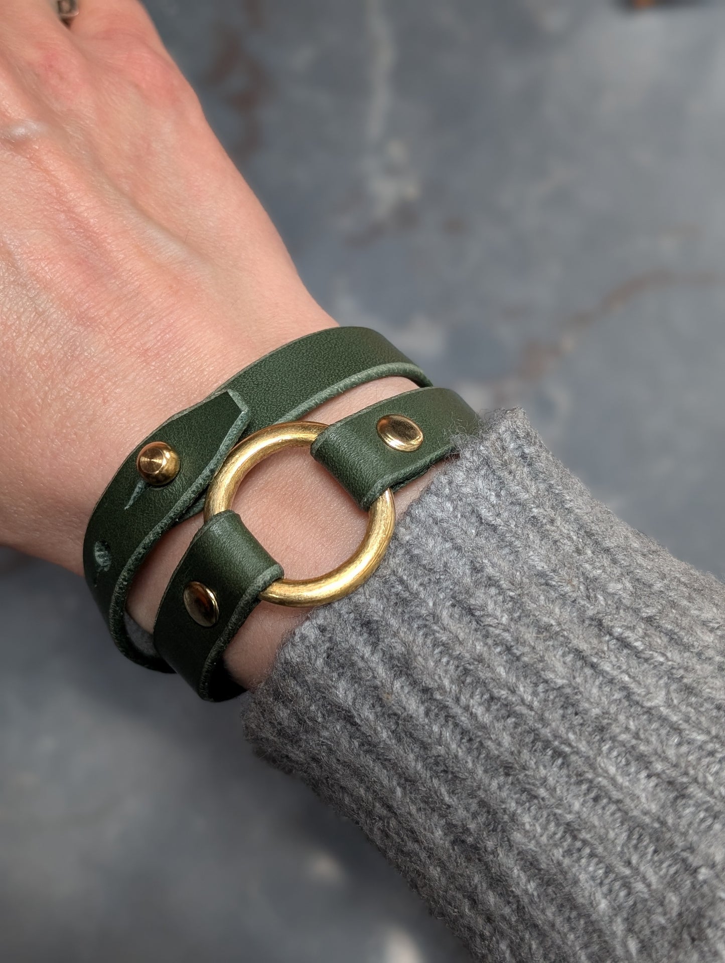 wrap bracelet (green)